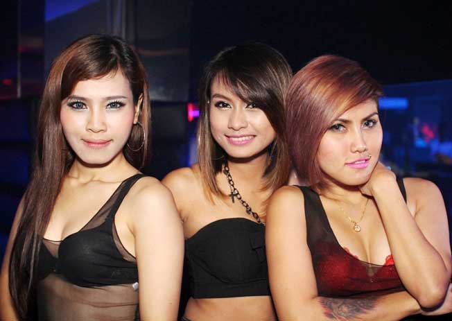 Sexy Thai Coyote Dancers At Nana Disco Nana Disco Coyote Dancers - Sexy Thai Coyote Dancers At Nana Disco